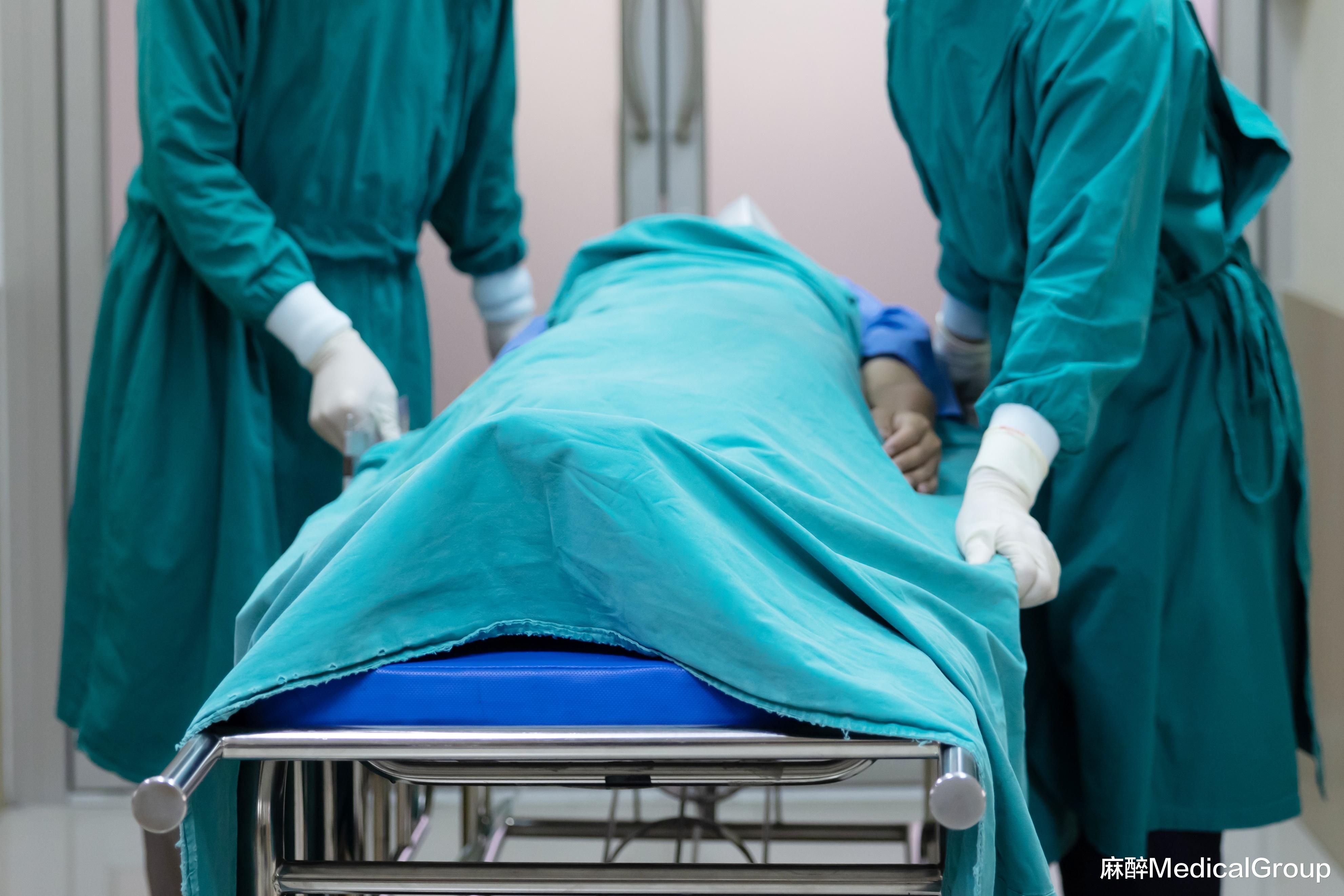 医生|老汉胃镜完迟迟不苏醒，抽血化验单上的前白蛋白低透露出身体很弱