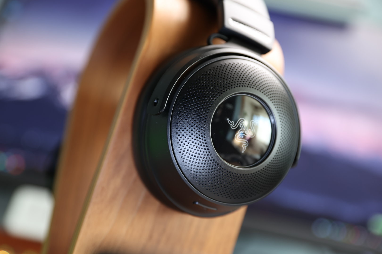 耳机|【擺评】雷蛇新旗舰耳机-北海巨妖V3 PRO上耳体验