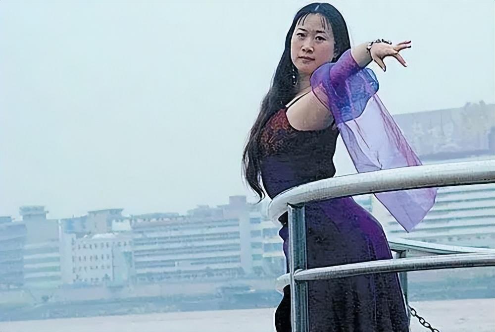 芙蓉姐姐|45岁芙蓉姐姐:从人人嘲笑到低调富婆,她才是最清醒的那一个