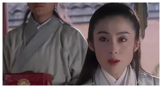 经典|光靠脸也能秒杀众人？有人回眸一笑成经典，有人却沦为全网笑柄