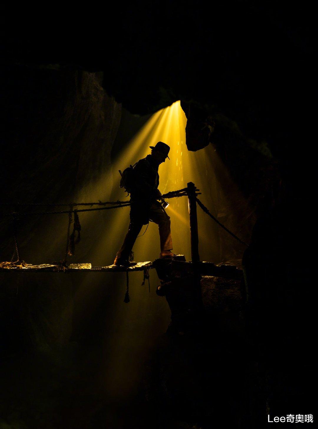 夺宝奇兵5|《夺宝奇兵5》发布首张剧照 哈里森·福特回归 79岁继续“上天入地”