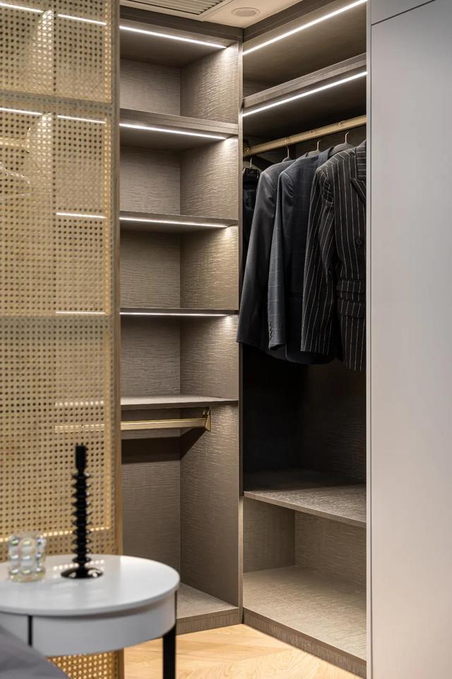 她坚持买下96㎡的老旧阁楼房,改造后装出“别墅范儿”,超美!