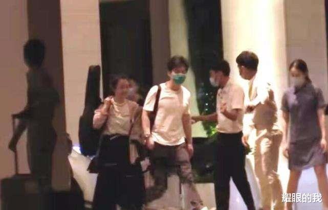 李健|李健跌下神坛?结婚20年一直丁克,房子也不买:太清醒还是不负责