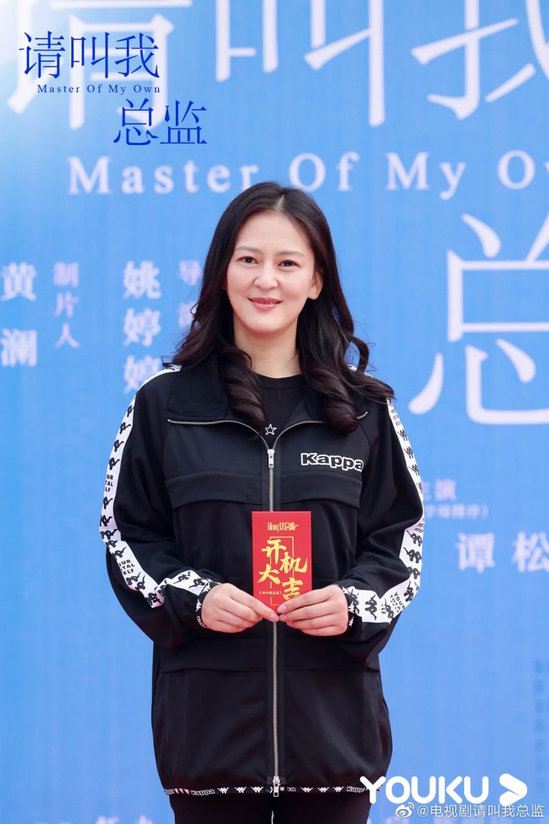 |都讲女性职场，真正拍出“在场感”的是这部