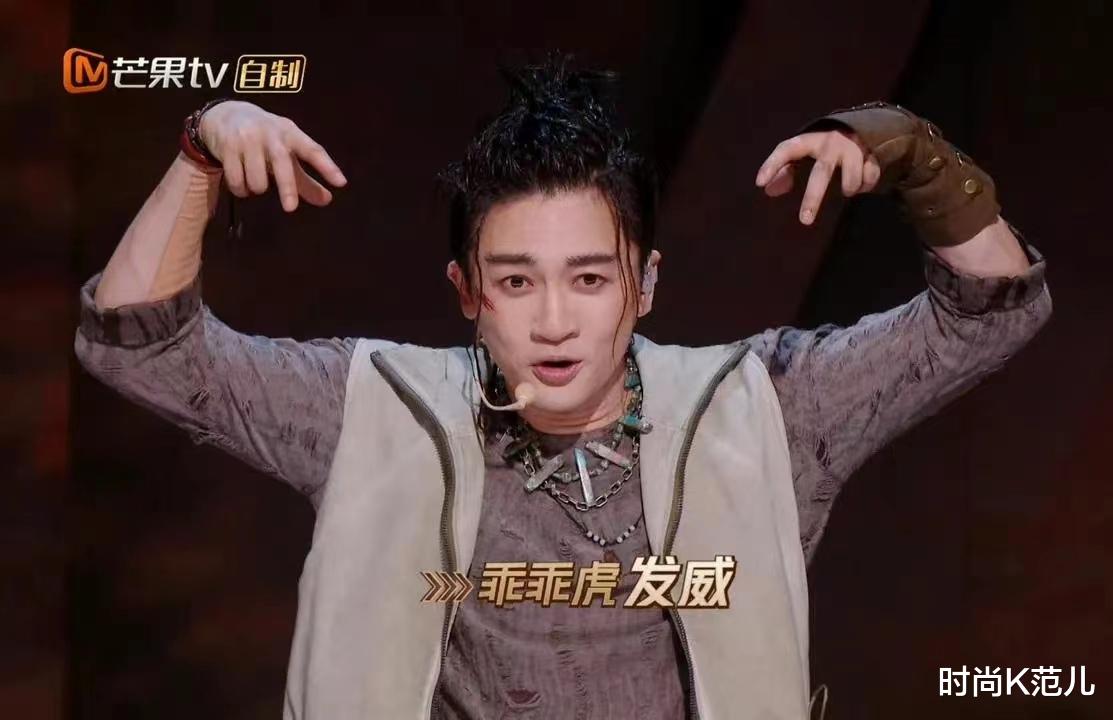 护肤 苏有朋《披荆斩棘》节目新造型，留长发梳脏辫，又帅又酷！