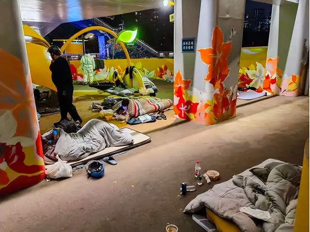 上海市|我们是维持经济的支柱,但在疫情下,我们得不到温饱