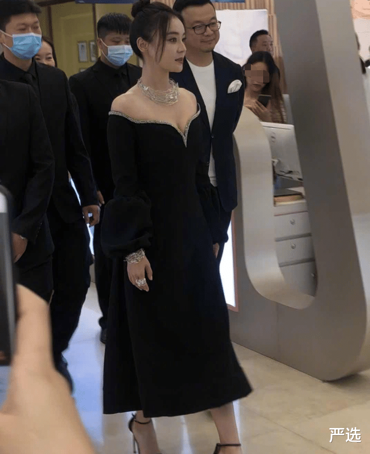 杨丽坤|没想到袁姗姗生图这么美,爱健身的女人,状态就是不一样