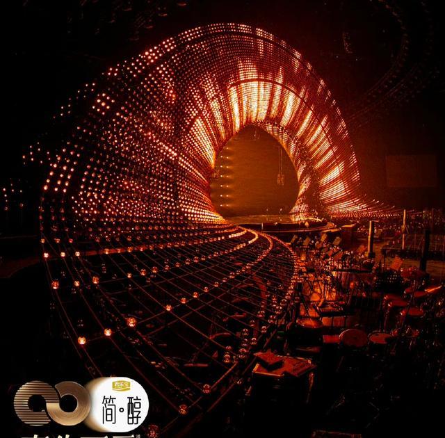 声生不息|伍珂玥探班李克勤,晒与李克勤合影,让大家准时收看《声生不息》