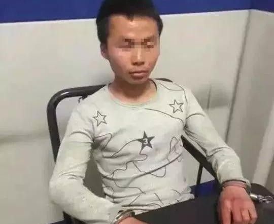 武昌火车站杀人案:只因一块钱,面馆老板被砍头,扔进垃圾桶!