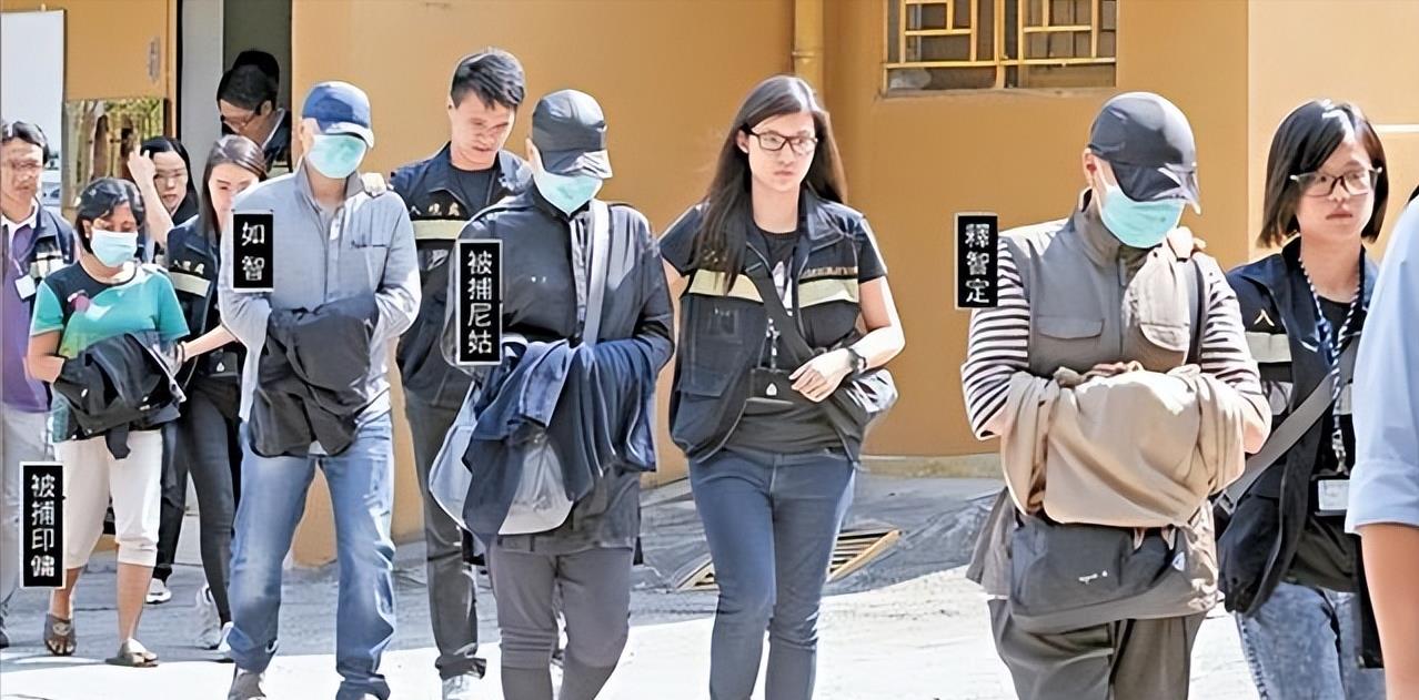 寺庙|“风流尼姑”释智定:白天念经晚上夜店,被一女星揭开真面目