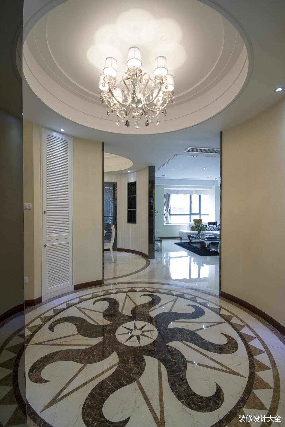 土豪朋友家的新房,装修的不是一般的漂亮,入户玄关还是头一次见!