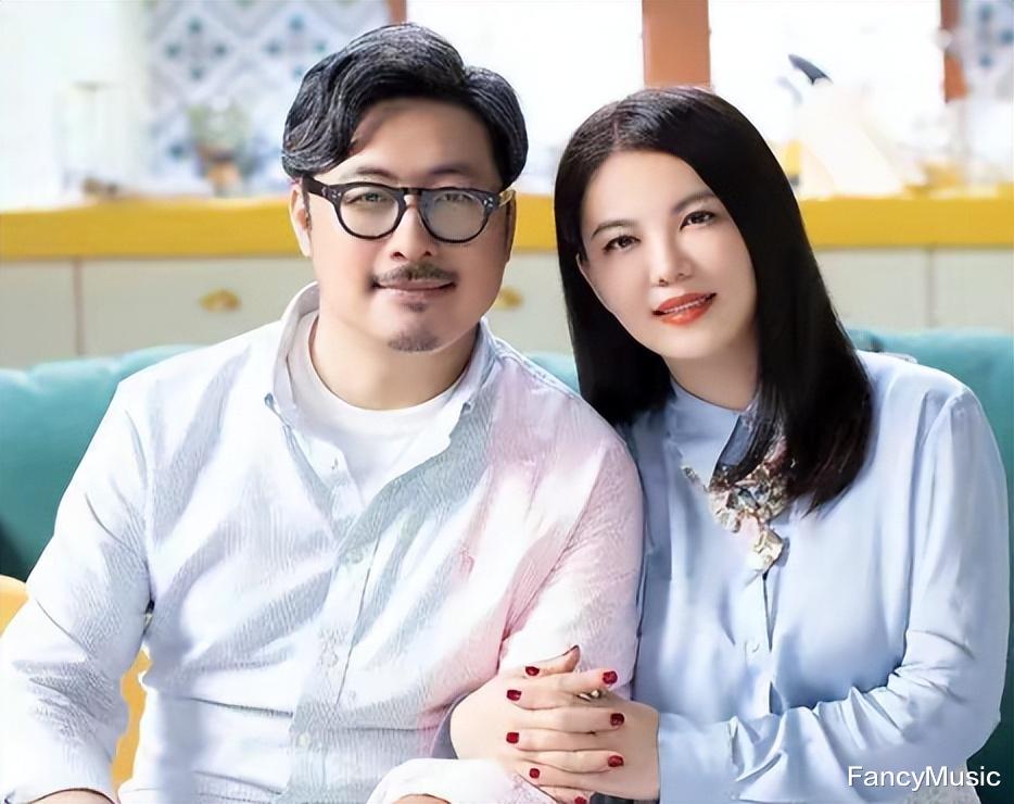 李湘 李湘女儿时隔多年变化大,减肥成功颜值提升,开始向美女转型