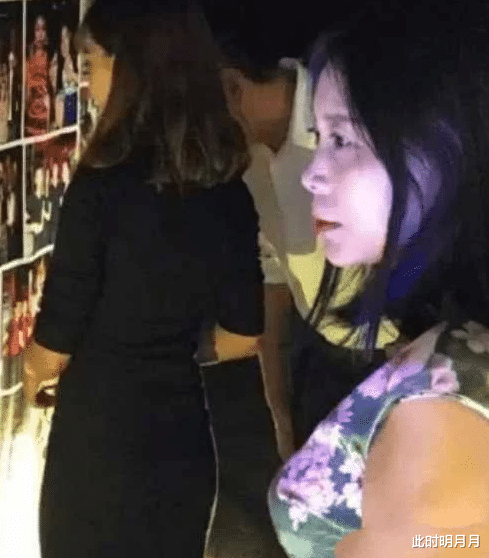 回顾劳荣枝逃亡其间生活滋润潇洒!罕见生活照!男友:她是优雅的美妇人!