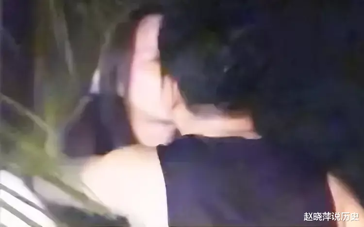 尹正|尹正刘宇宁聚餐牵手被拍,早就曝光过,刘宇宁曾说大老爷牵手能咋