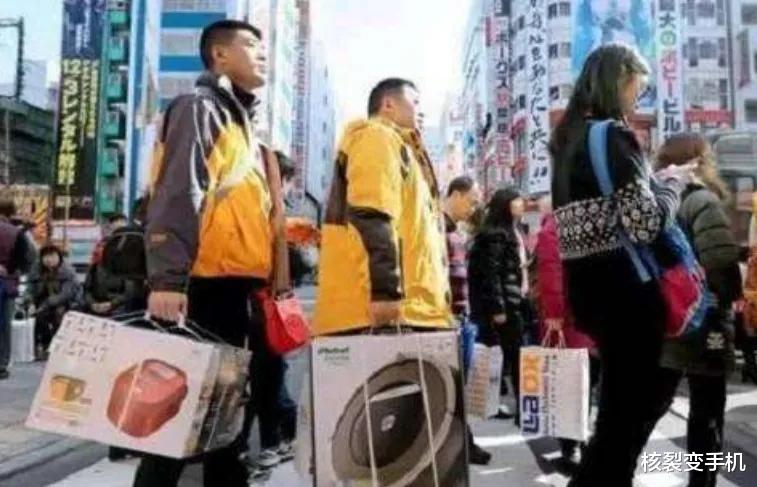 情人节|中国年轻人的消费观念,果然已经变了!