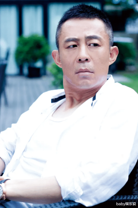 侯勇|侯勇:和沈蓉离婚后,二婚又离婚,三婚爱上90后美女