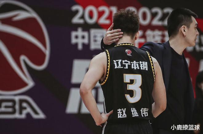 辽宁男篮|15分钟2分6犯！辽篮争议后卫表现糟糕让人失望，杨鸣趁早放弃吧