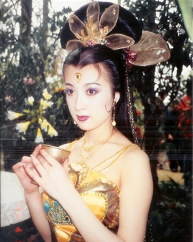 |金巧巧的情感史:吴启华为她花费百万打造婚房,她却转身嫁入豪门