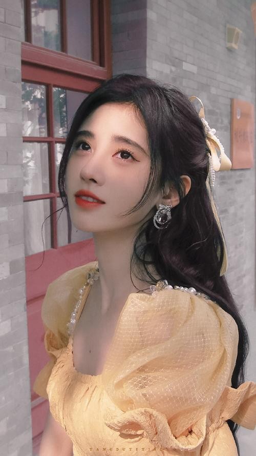 武则天|8位小个子女星，鞋子不能低于10cm，接吻得踩箱子、不能拍远景