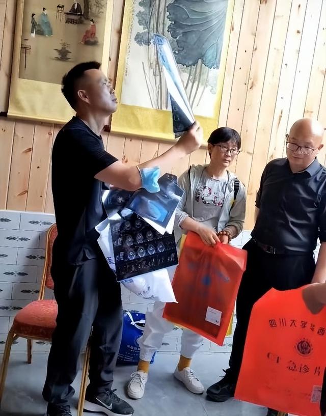 医生|廖正银:帮乡亲看病是我的举手之劳