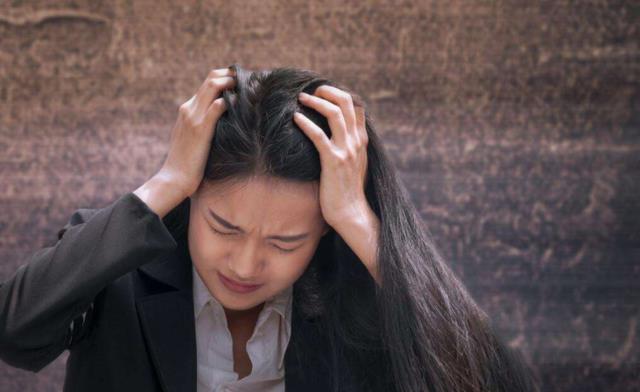 运动 女性衰老“加速器”排名公布，勤洗头第2，第1很多姐妹表示赞同