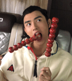 陈飞宇|啥火拍啥,拍啥禁啥?陈飞宇这个“星二代”也太惨了吧