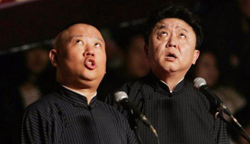 郭德纲|郭德纲只喝助理带的水,几乎不参加晚宴,前车之鉴比你想象的可怕