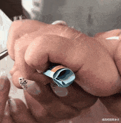 春晓|“曾经的首富已变得一无所有，只剩下北京264套房子”