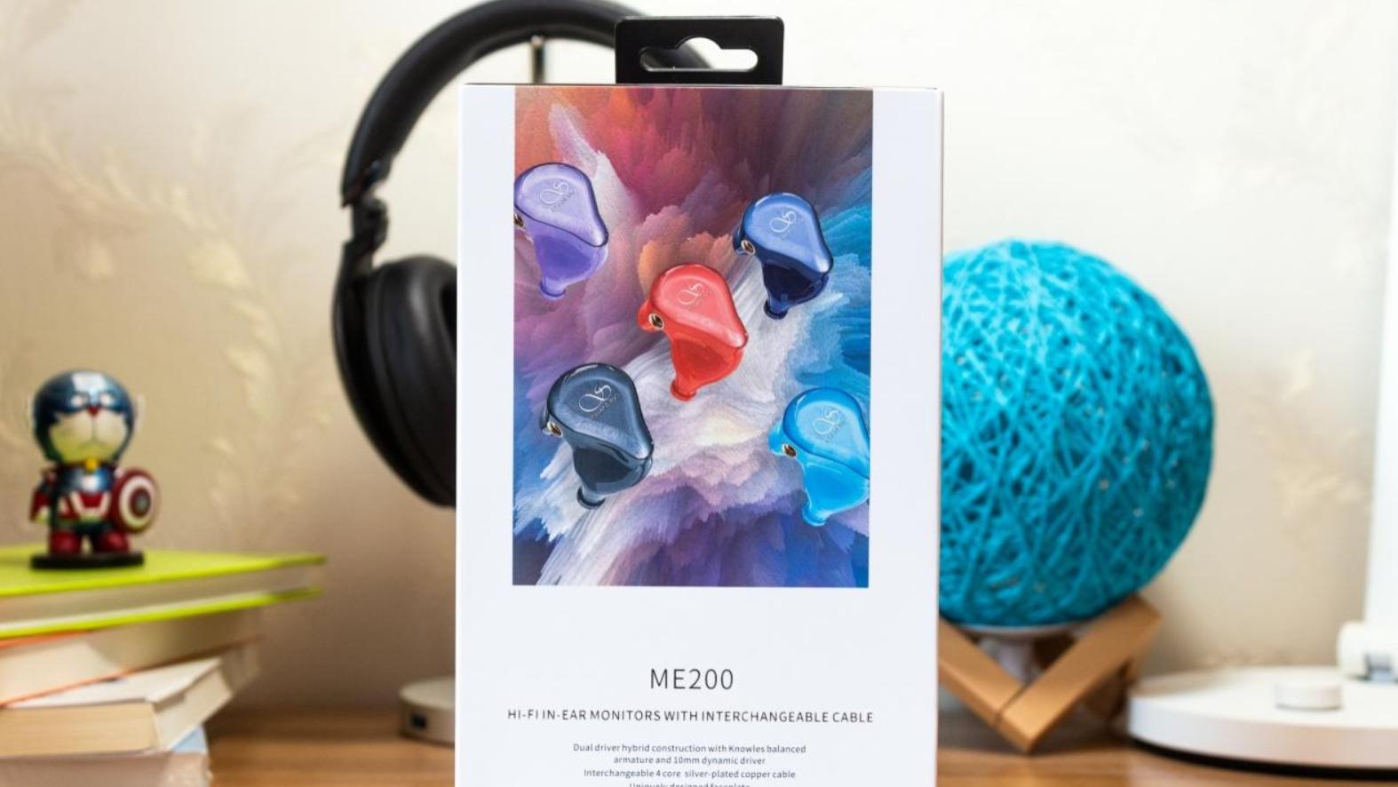 耳机|山凌ME200，树脂腔的质地很好，手感也很好