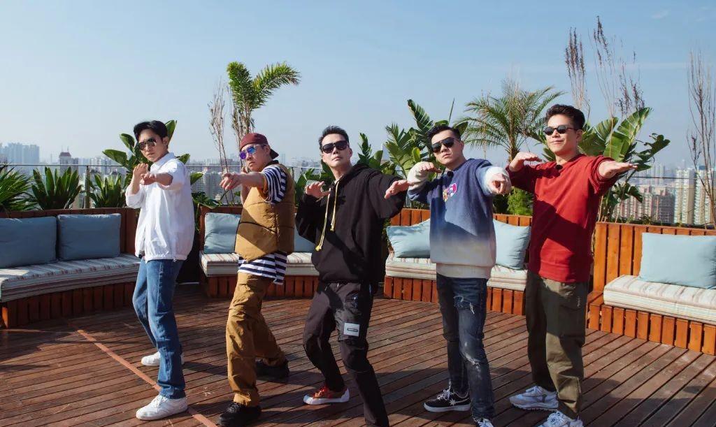 张智霖|明明都是刷“情怀”，为何陈小春张智霖5个人成功了？