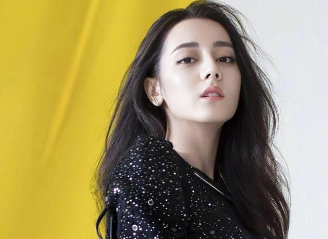 迪丽热巴|热巴生图状态曝光,现实鼻子很违和,网友:没有娜扎精致