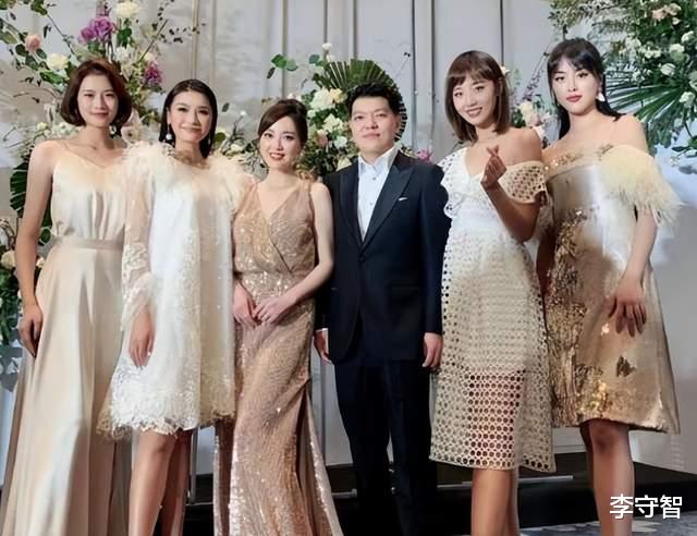 刘畊宏|安徽卫视一姐周群接班人，嫁入豪门常秀恩爱，却因丈夫丑闻上热搜