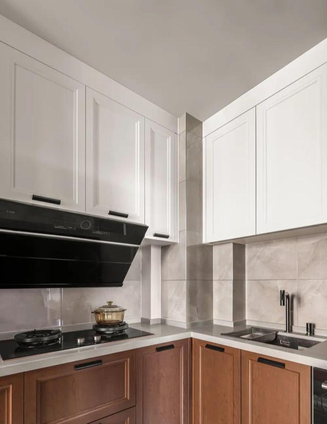 不跟风网红设计，也拒绝过度装修，这个180㎡大平层，那叫一个舒服