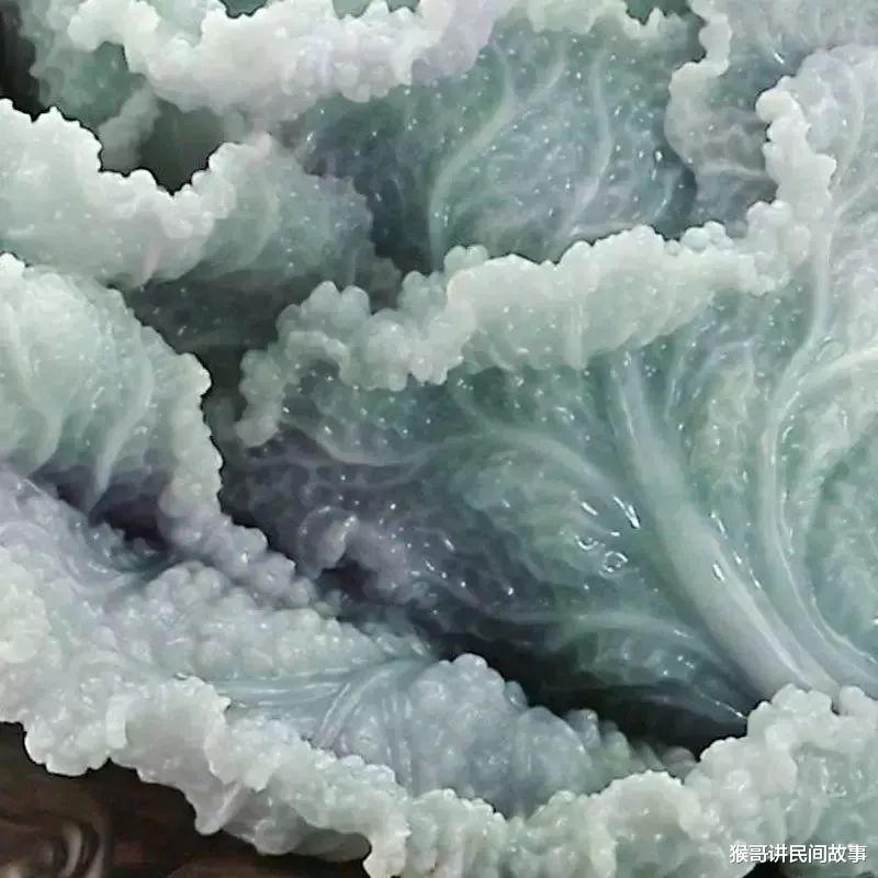 翡翠|贵妇带150公斤“翡翠白菜王”鉴宝,专家傻眼,直呼:“无价之宝”!