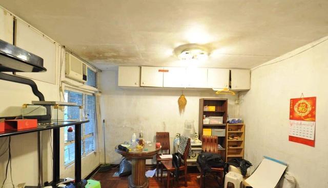 33岁香港小伙,花47万“穷装”翻新48“老破小”,网友:真的服