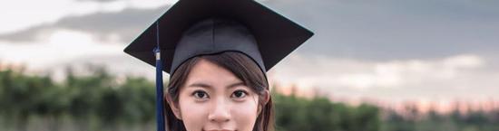 42岁女博士网上征婚走红,择偶观引发争议,网友:每一条都很过分