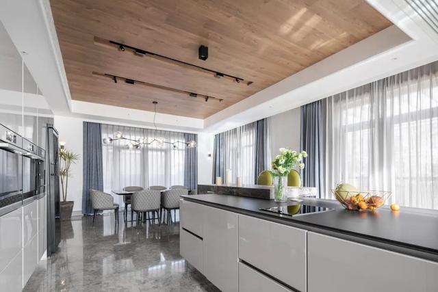 800㎡现代风别墅，别墅我不太羡慕，但男孩房让我很向往