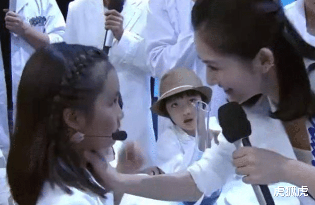 谢娜|快本永久停播后谢娜去哪了?与张杰频频传婚变,连何炅带不动了!