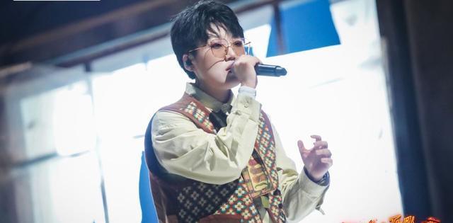 浙江卫视|2021好声音结束半年,前三甲发展如何?一人资源好,一人没动态