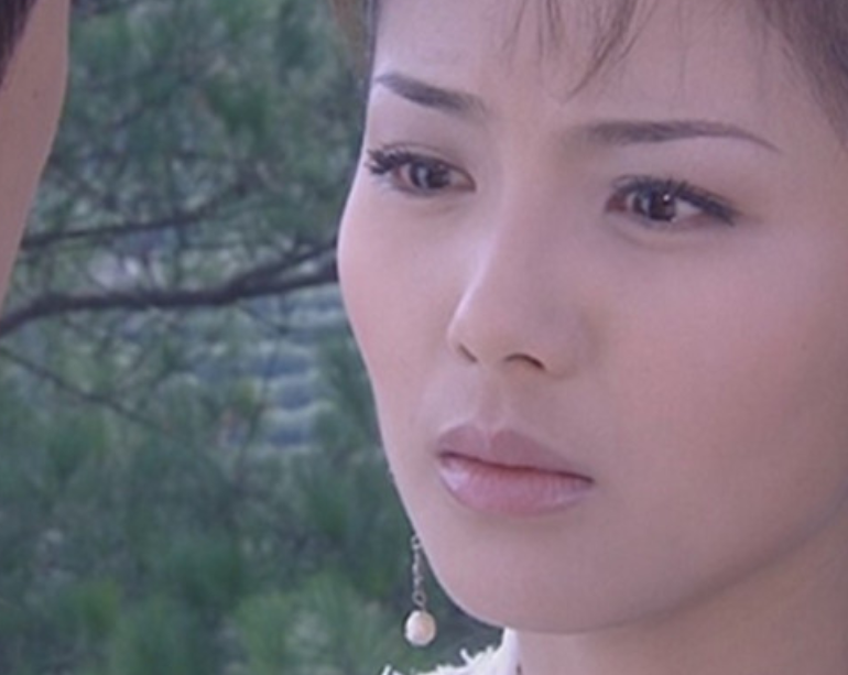 张碧晨|“自带苦相”的6位女星,五官凑在一起演什么都丧,却依然风光