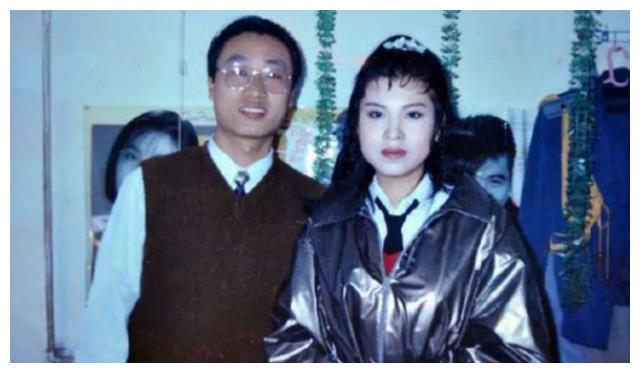 杭天琪|歌手杭天琪:敢爱敢恨,再婚后43岁高龄为小丈夫生儿子,人生完满