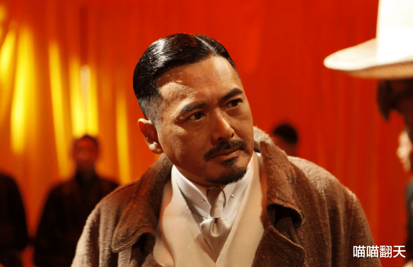 让子弹飞|《让子弹飞》：被誉为最佳华语影片，多方面因素打造高水准商业电影