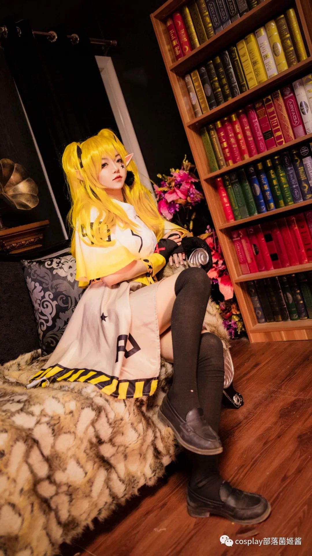 凹凸世界|cos：凹凸世界私设嘉德罗斯性转cos正片@悦清
