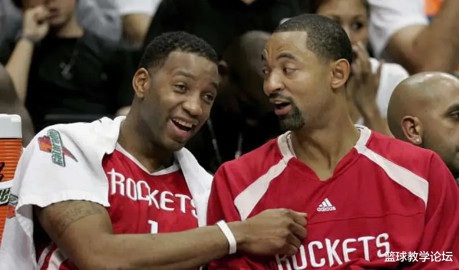 德怀特·霍华德|群殴冲突！霍华德打人被禁赛5场！这可是NBA首个1亿先生
