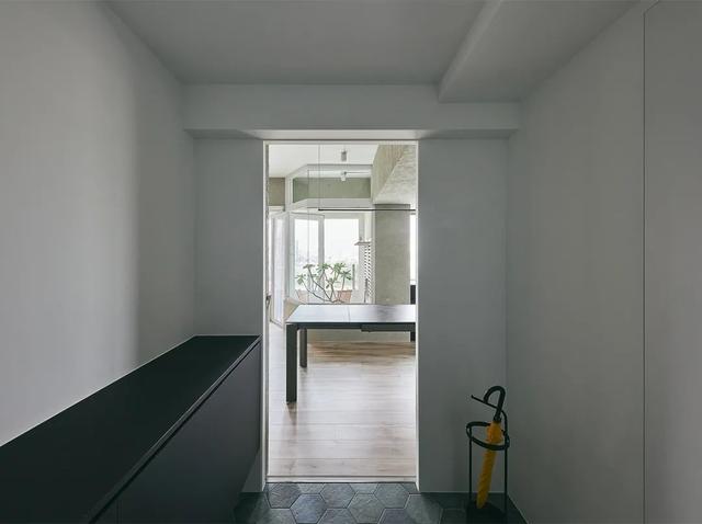 她家76㎡,一入户就把我迷住了,装修简约治愈,处处流露着高级感