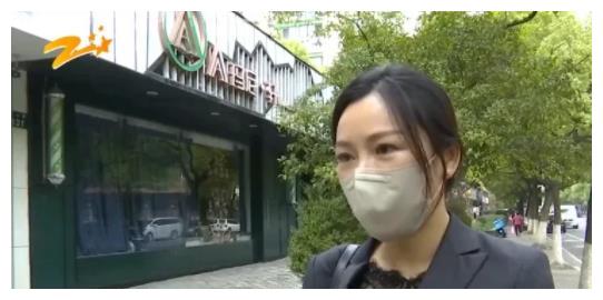 浙江杭州，王女士去一家理发店洗头，一来二去，竟然在店里做了妇科检查