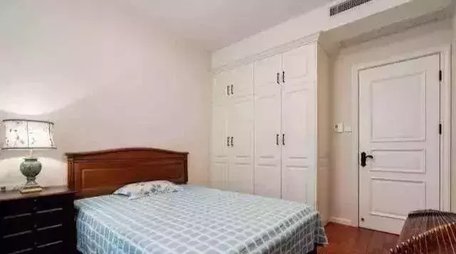 老公坚持在餐厅做电视墙,阳台改为学习区,真是太聪明了,晒晒