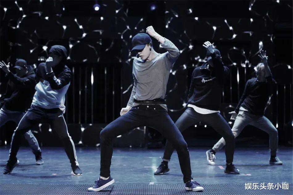 热舞|燃爆了！现场性感热舞火花四溅，他们不会尴尬吗…