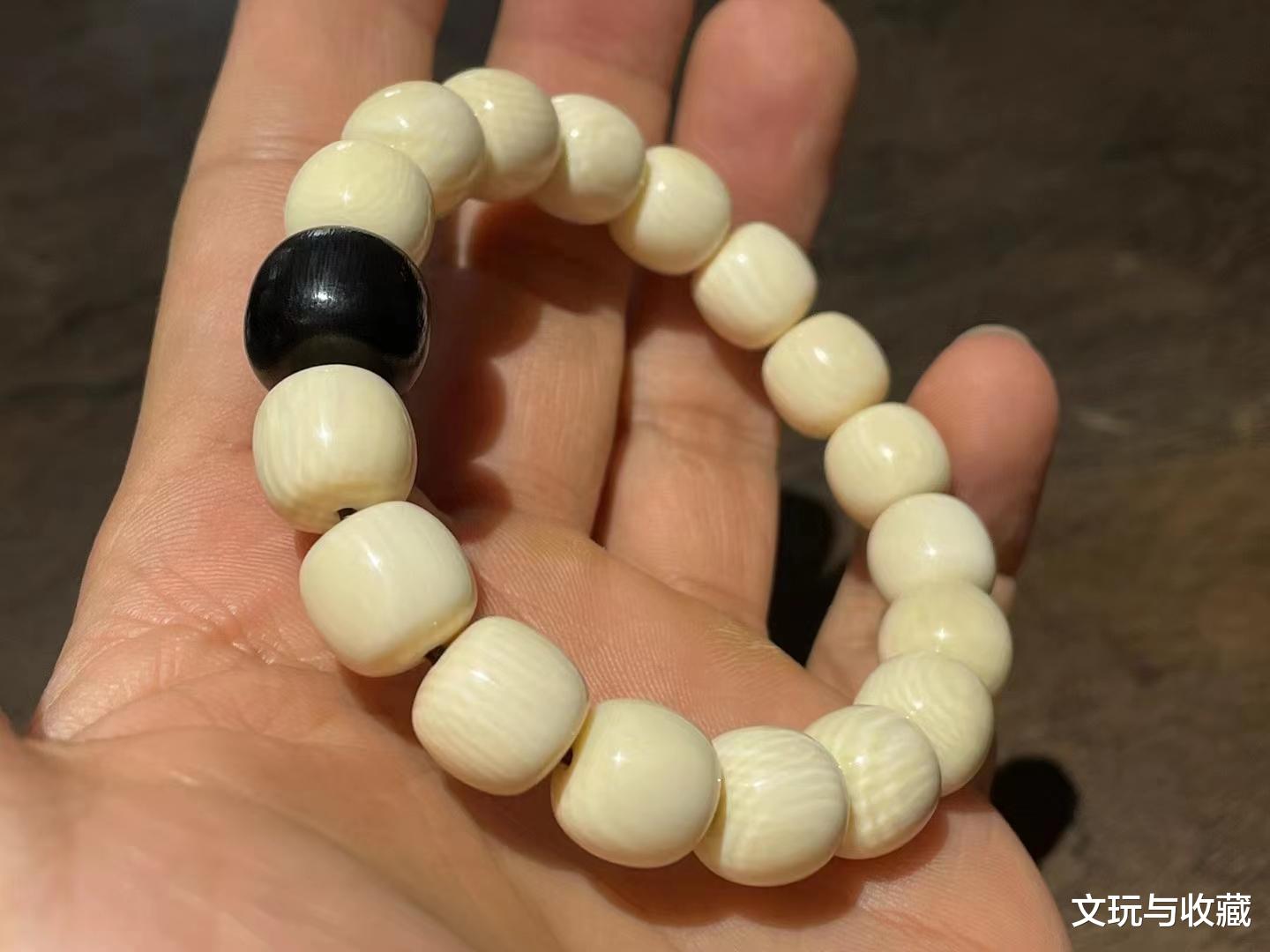 文玩|我羊了,连手串也没有光泽了,一大堆文玩没时间盘