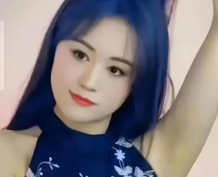 陈萌|陈萌收到万元金手镯，称朱家很用心自己很喜欢，网友：喜欢的是钱